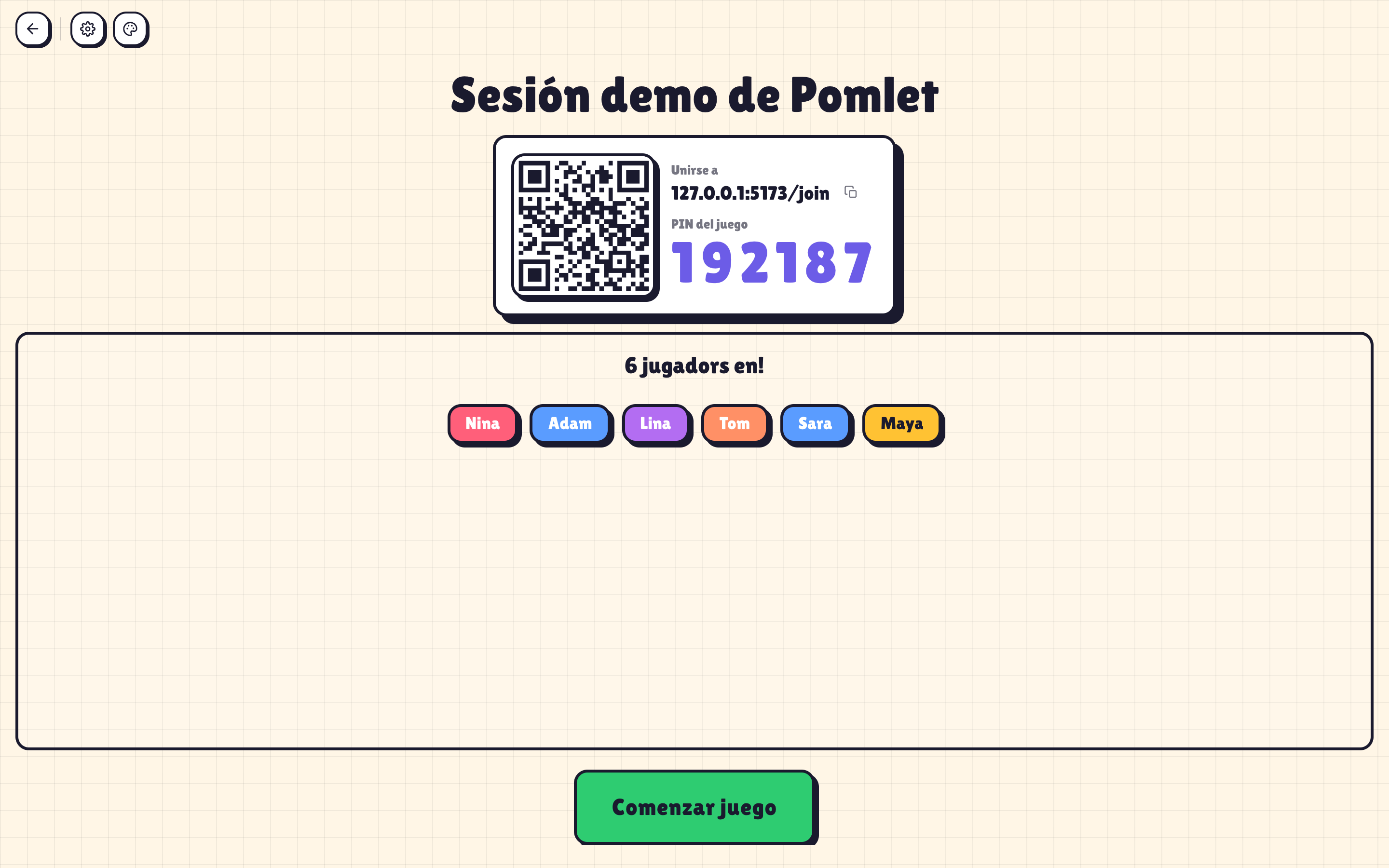Sala de espera del anfitrión en Pomlet con código QR, PIN y jugadores esperando